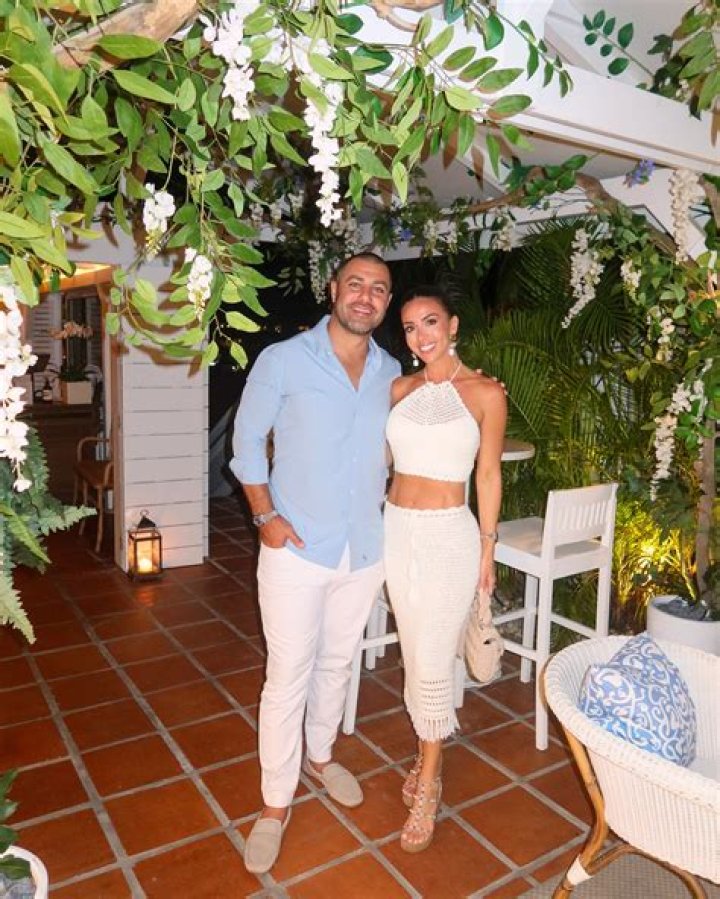 Ainsley Rodriguez Bio, Wiki, Age, Husband, Fitness, YouTube, and Net Worth