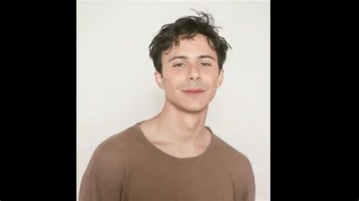 Alejandro Puente Net Worth