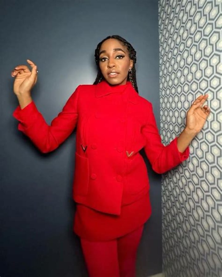 Ayo Edebiri – Biography, Facts & Life Story