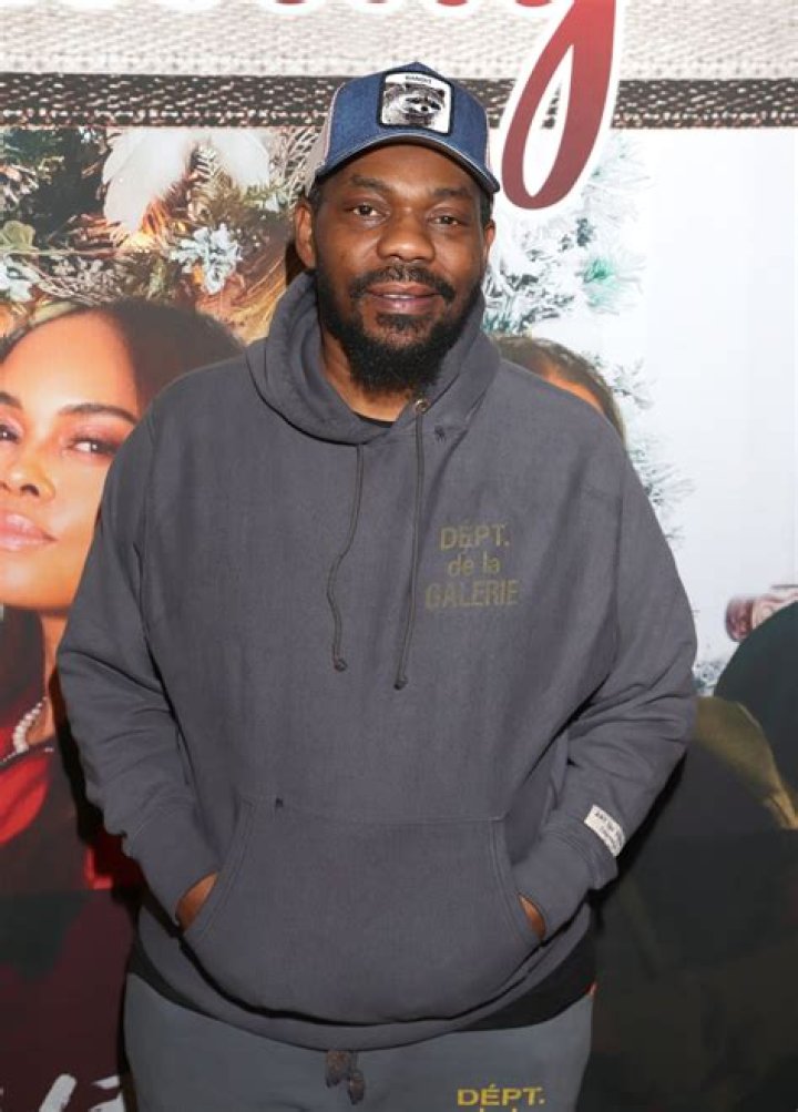 Beanie Sigel: Wife, net worth, tattoos, smoking & body facts