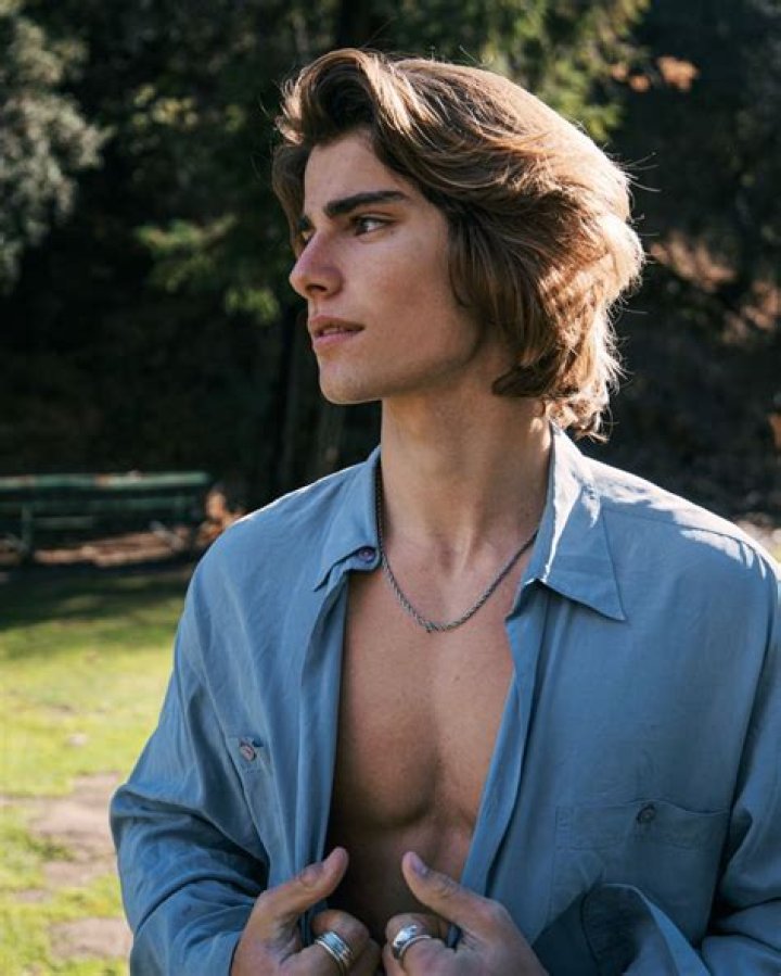 Corrado Martini Age: Model Height, Wiki, Girlfriend, Instagram