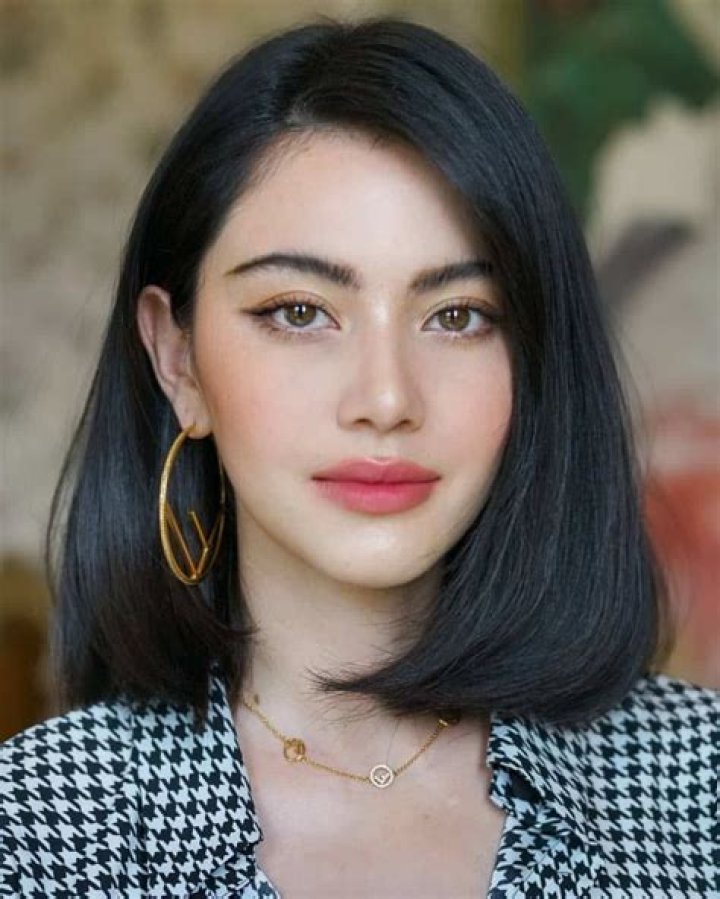 Davika Hoorne – Biography, Facts & Life Story