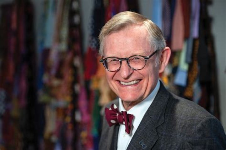 E Gordon Gee Biography, Age, Salary, Catholic, Bow Ties
