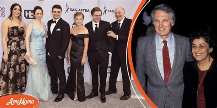 Eve Alda – Celebrity Daughter of Alan Alda | Age, Biography, Wiki, Career, Net Worth, Family and Facts