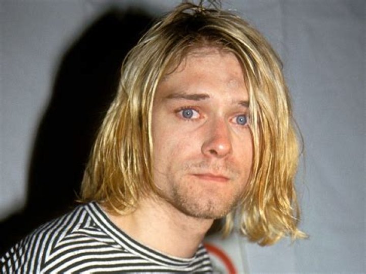 Here's the Reason Kurt Cobain Often Decided to Wear Dresses and Skirts