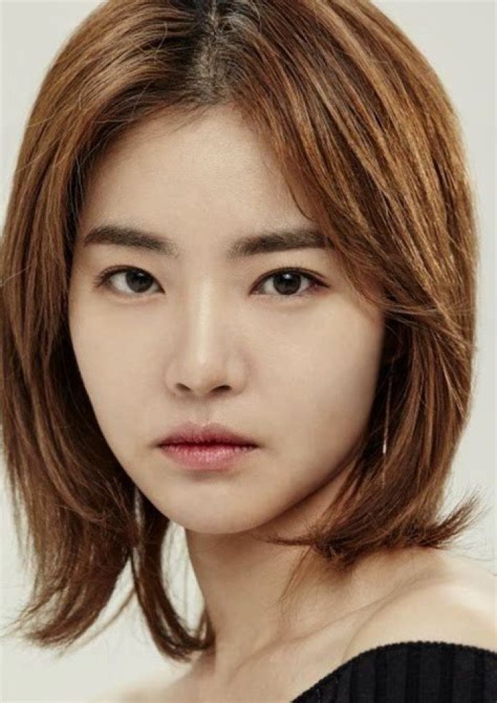 Hwang Seung-eon Net Worth