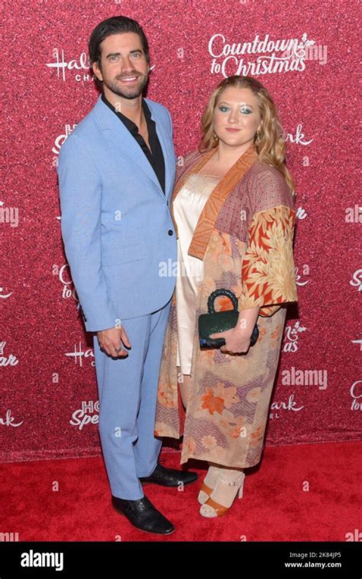 Is Jaicy Elliot Pregnant In 2023? Weight Gain And Baby Bump