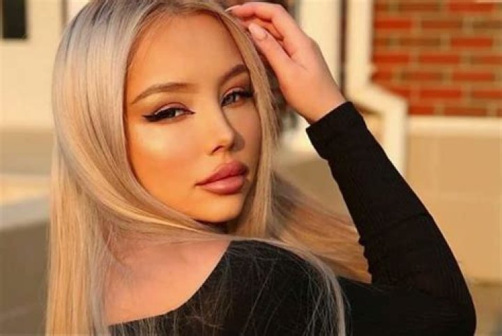 Kristina Si Net Worth