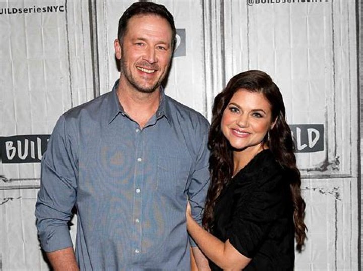 
Meet Holt Fisher Smith – Photos Of Tiffani Thiessen’s Son With Husband Brady Smith

