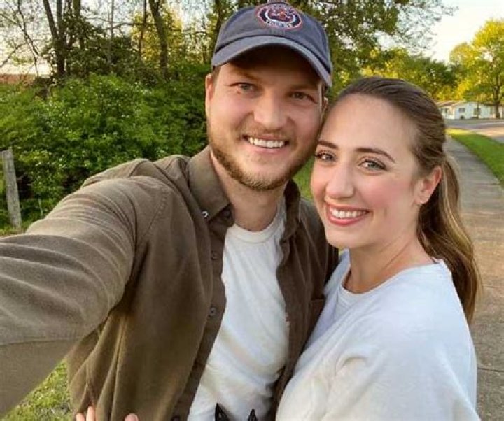 Missy Robertson [Jase Robertson wife]Wiki-Bio, net worth, miscarriage husband, kids.