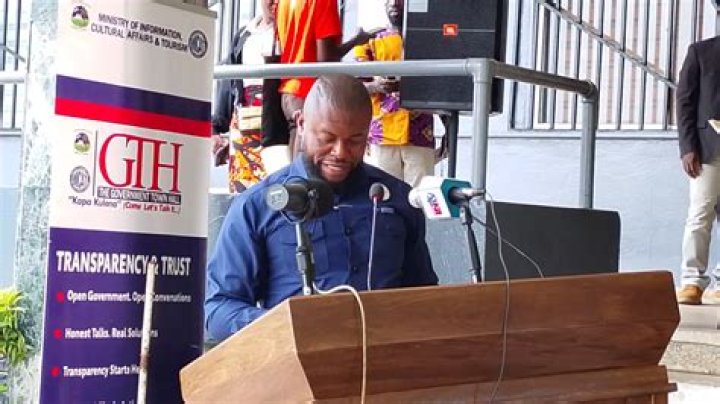 Oscar Isaac Net Worth – How Much is Isaac Worth?