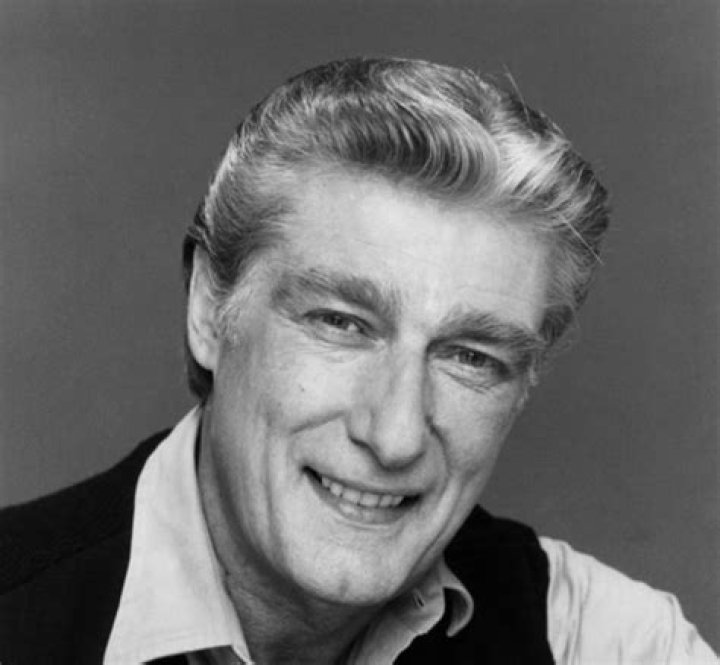 Richard Mulligan Net Worth