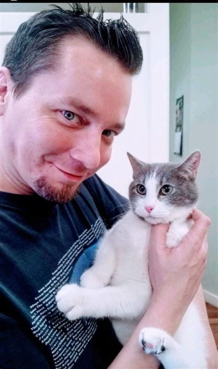Steve Cash From YouTube's "Talking Kitty" Videos Has Died From an Apparent Suicide