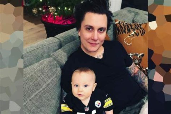 
Synyster Gates’ Children Have Unique Names
