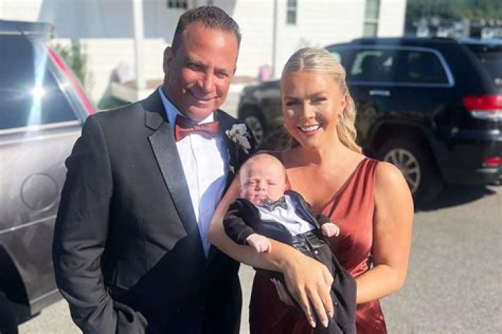 Toni-Marie Wiseman Age, Wikipedia, Husband, Salary, Instagram, Biography