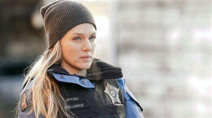 Tracy Spiridakos Movies, Bio, Wiki, Age, Married, and Net Worth