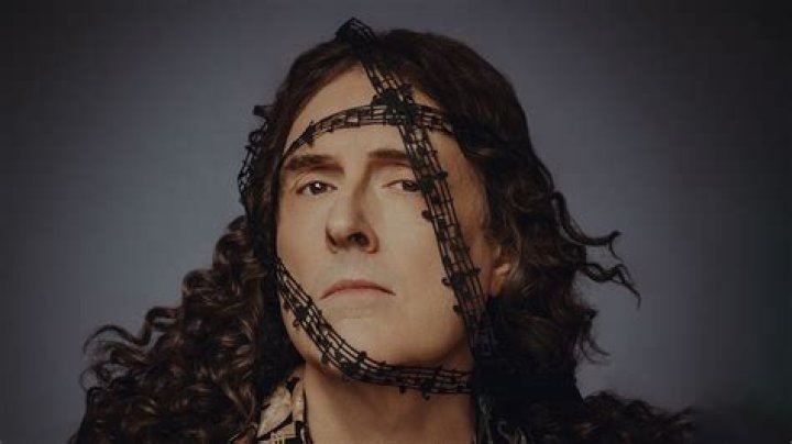 “Weird Al” Yankovic Net Worth – How Much is “Weird Al” Worth?