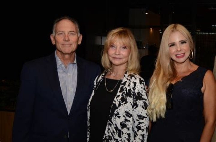 Where Is Carlos Lyra Esposa Kate Lyra? Divorce And Familia