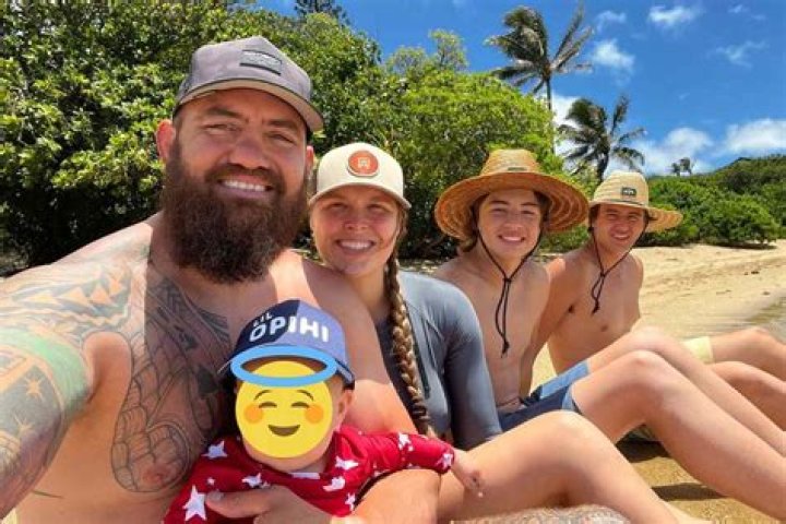 Who is La’akea Makalapuaokalanipō Browne? Ronda Rousey Husband and Ethnicity