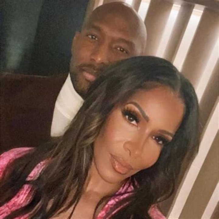 Who Is Martell Holt’s Girlfriend? What Is His Relationship with His Baby Mama?